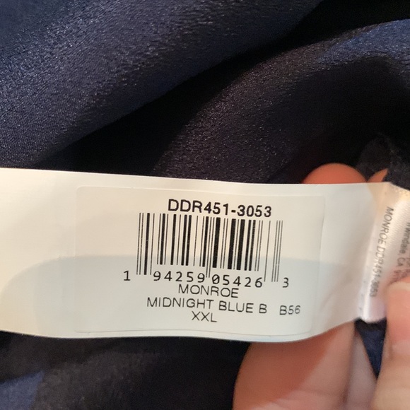 NWT Dress The Population Monroe Side Slit Gown in Midnight Blue - Picture 7 of 8